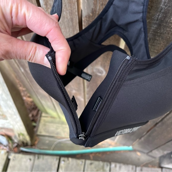 Victoria’s Secret / Victoria’s Sport Black Zip Front Racerback Sports Bra Sz 34C - Picture 4 of 12